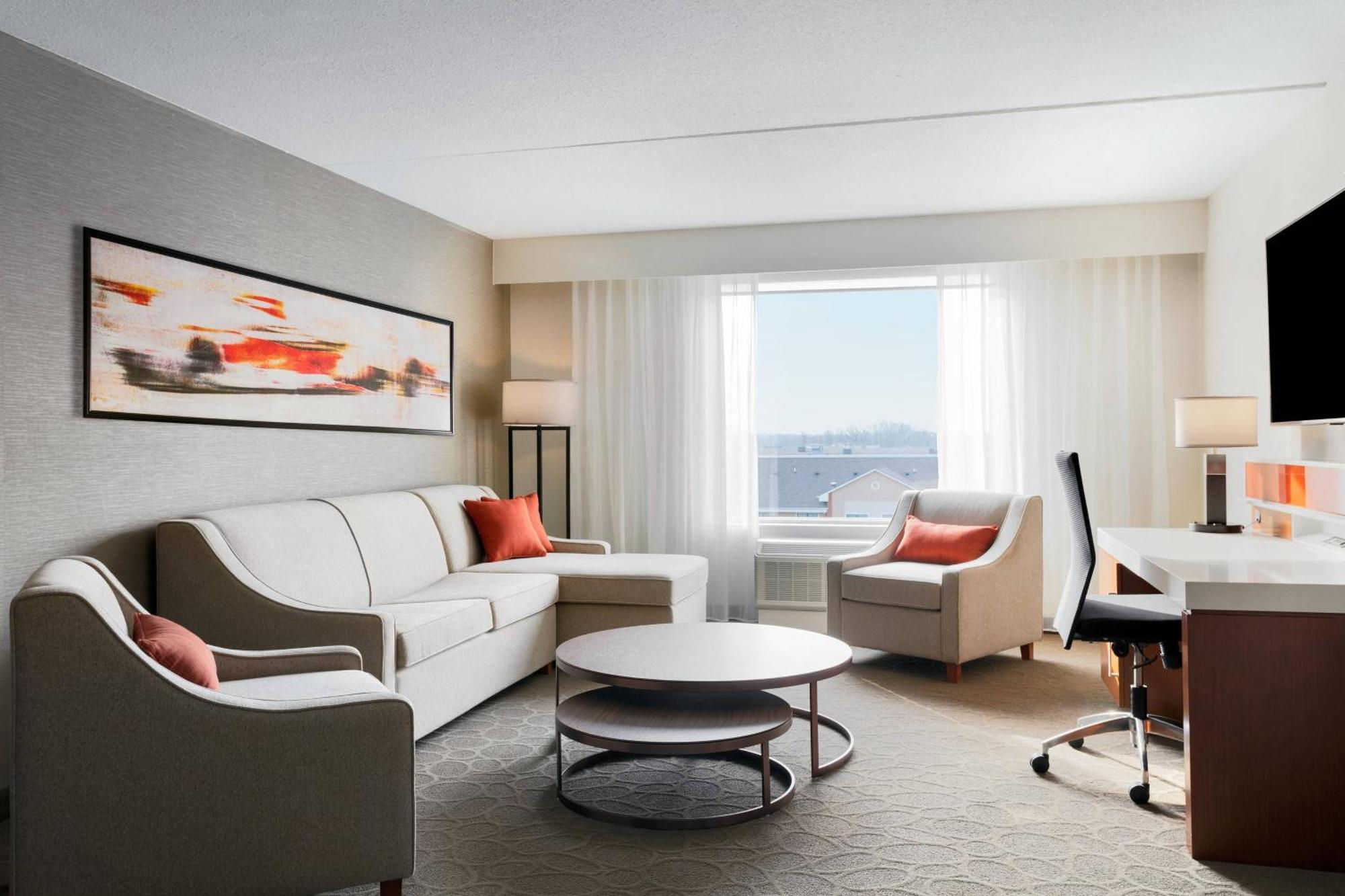Delta Hotels By Marriott Indianapolis Airport Екстериор снимка